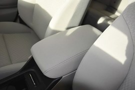 2014款本田思域1.8L自动舒适版