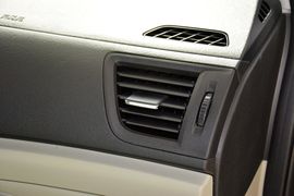 2014款本田思域1.8L自动舒适版