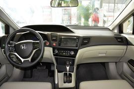 2014款本田思域1.8L自动舒适版