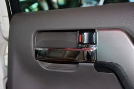 2012款丰田兰德酷路泽4.0L自动VX