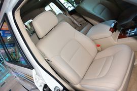 2012款丰田兰德酷路泽4.0L自动VX