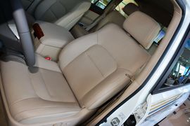 2012款丰田兰德酷路泽4.0L自动VX