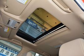 2012款丰田兰德酷路泽4.0L自动VX