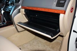 2012款丰田兰德酷路泽4.0L自动VX