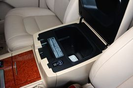 2012款丰田兰德酷路泽4.0L自动VX