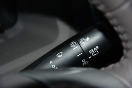 2012款丰田兰德酷路泽4.0L自动VX