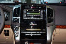 2012款丰田兰德酷路泽4.0L自动VX