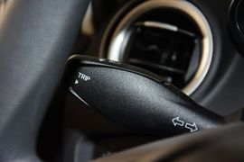 2013款福特嘉年华两厢1.5L自动时尚型