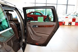 2012款大众迈腾旅行轿车2.0TSI舒适型