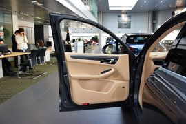 2014款保时捷Macan