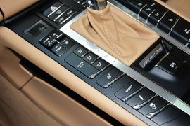 2014款保时捷Macan