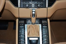 2014款保时捷Macan