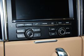 2014款保时捷Macan