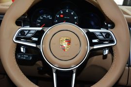 2014款保时捷Macan