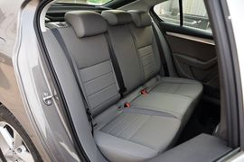 2015款斯柯达明锐1.6L自动逸致版