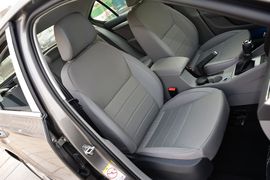 2015款斯柯达明锐1.6L自动逸致版