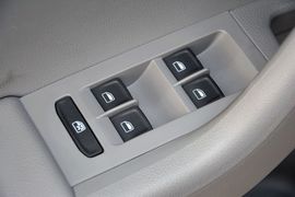 2015款斯柯达明锐1.6L自动逸致版