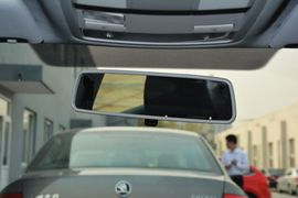 2015款斯柯达明锐1.6L自动逸致版