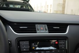 2015款斯柯达明锐1.6L自动逸致版