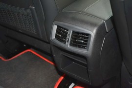 2015款标致3008