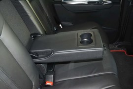 2015款标致3008