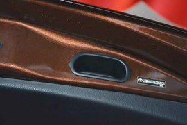 2015款丰田RAV4