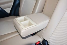 2015款丰田RAV4