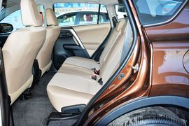 2015款丰田RAV4
