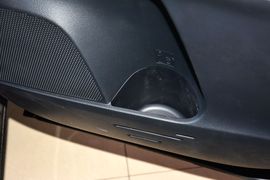 2015款丰田RAV4