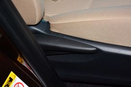 2015款丰田RAV4