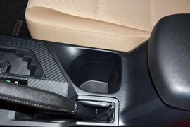 2015款丰田RAV4