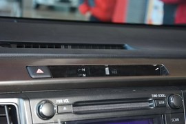 2015款丰田RAV4