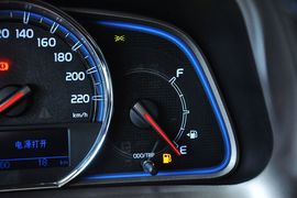 2015款丰田RAV4
