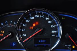 2015款丰田RAV4