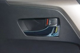 2015款丰田RAV4