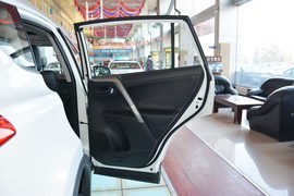 2015款丰田RAV4