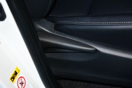 2015款丰田RAV4