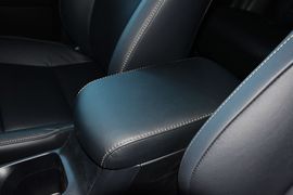 2015款丰田RAV4