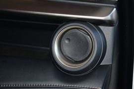 2015款丰田RAV4