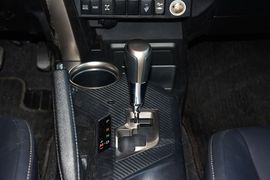 2015款丰田RAV4