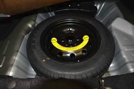 2012款长安悦翔V3