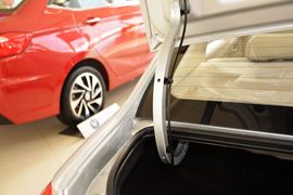 2012款长安悦翔V3