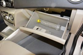 2012款长安悦翔V3
