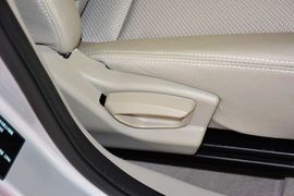 2012款长安悦翔V3