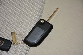 2012款长安悦翔V3