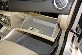 2012款长安悦翔V3