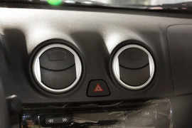 2012款长安悦翔V3