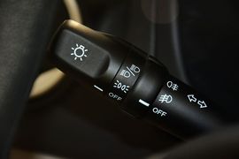 2012款长安悦翔V3