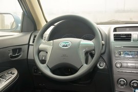 2013款比亚迪L3