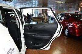 2014款日产骐达1.6L